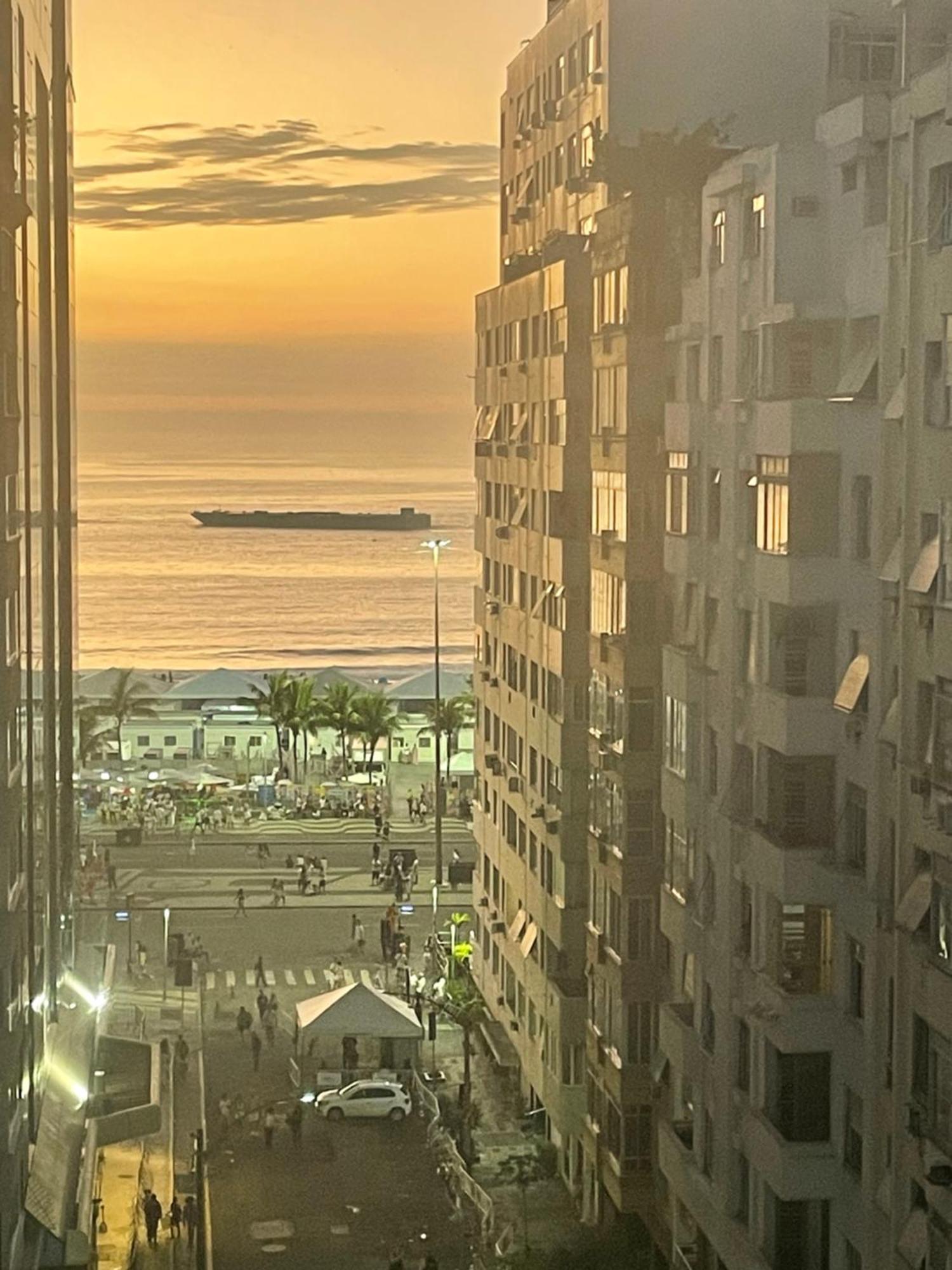 Apartamento Copacabana, Vista para o mar e com garagem Rio de Janeiro Bagian luar foto