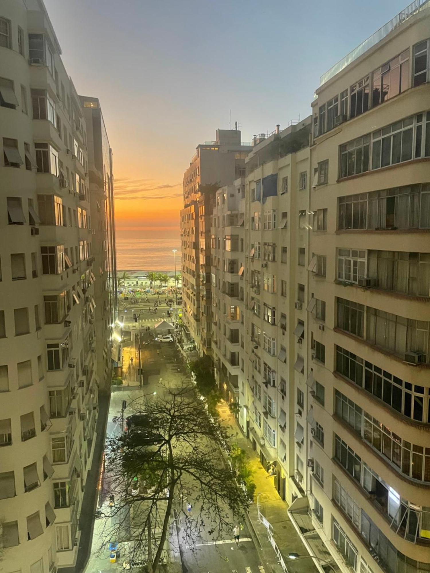 Apartamento Copacabana, Vista para o mar e com garagem Rio de Janeiro Bagian luar foto